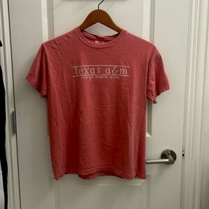 Texas A&M T-shirt, pinkish red color. Size: Youth XL, Comfort Colors